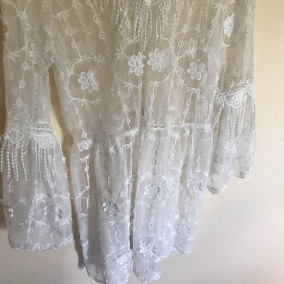 Boho Bell Sleeve Lace Top - Picture 7 of 7